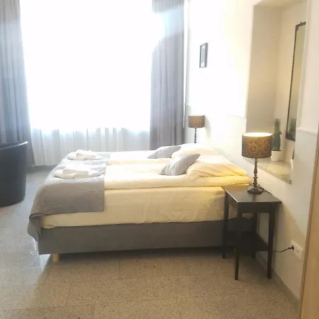 Pod Jedynka - Jednosci Narodowej 3/1