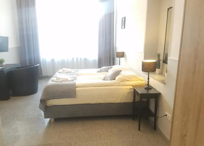 Pod Jedynka - Jednosci Narodowej 3/1